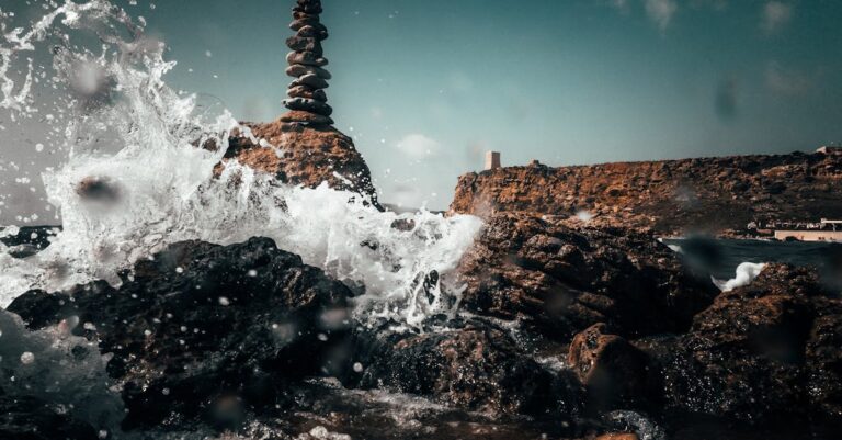 découvrez malte, une destination méditerranéenne riche en histoire, culture et paysages à couper le souffle. explorez ses sites archéologiques, ses plages dorées et sa cuisine délicieuse. parfait pour les amateurs de nature, d'histoire et de détente.